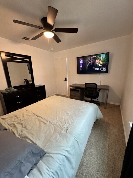 Building Photo - 179 Lexington