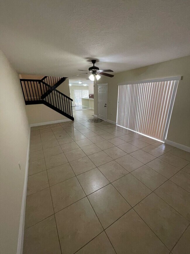 Building Photo - Waterside Luxury Townhomes