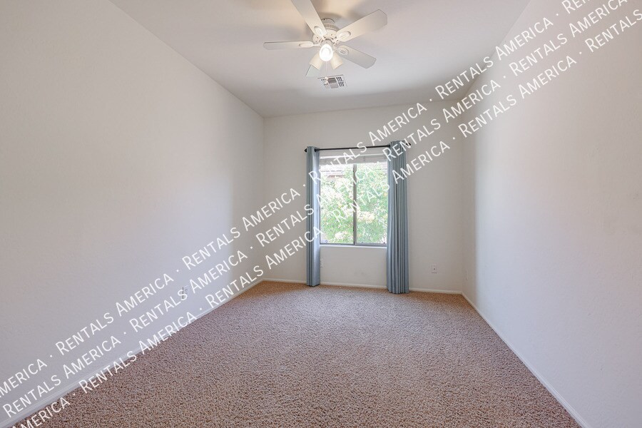 Building Photo - 24016 N 164th Ave