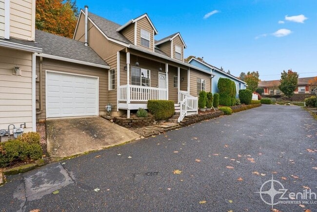 Building Photo - 419 NE 7th Ave