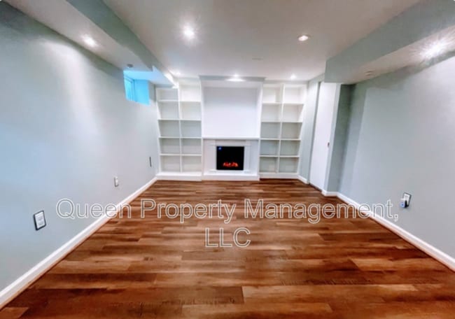 Building Photo - 2825 63rd Ave