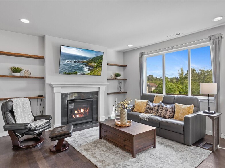 Building Photo - 10224 25th Pl SE