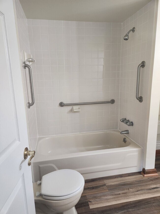 Building Photo - Building C