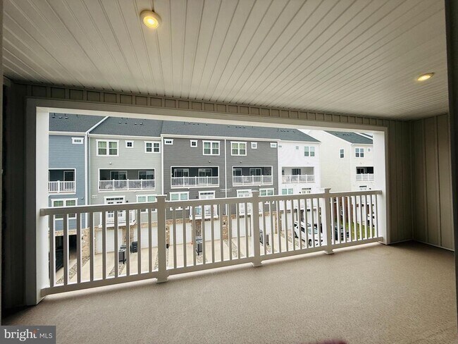 Building Photo - 8249 WILLOWBEND TURN