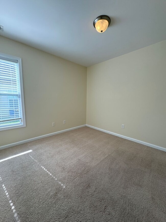 Building Photo - Something special on Sonoma!