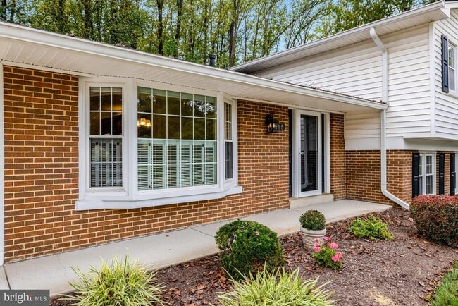 Building Photo - 615 Kearney Ct SW
