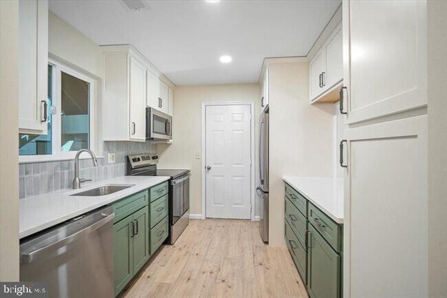 Building Photo - 10264 Redtail Ct