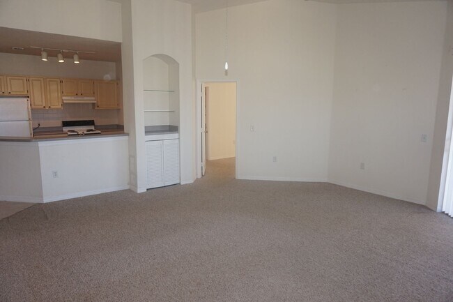 Building Photo - 1100 Lake Shadow Cir