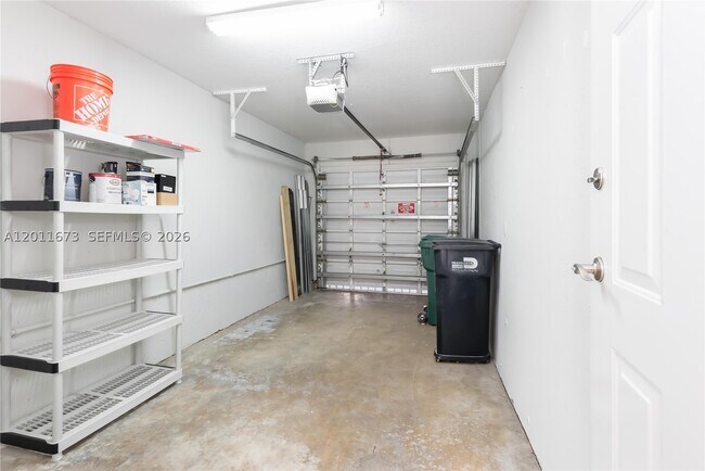 Building Photo - 8902 NW 109th Ct
