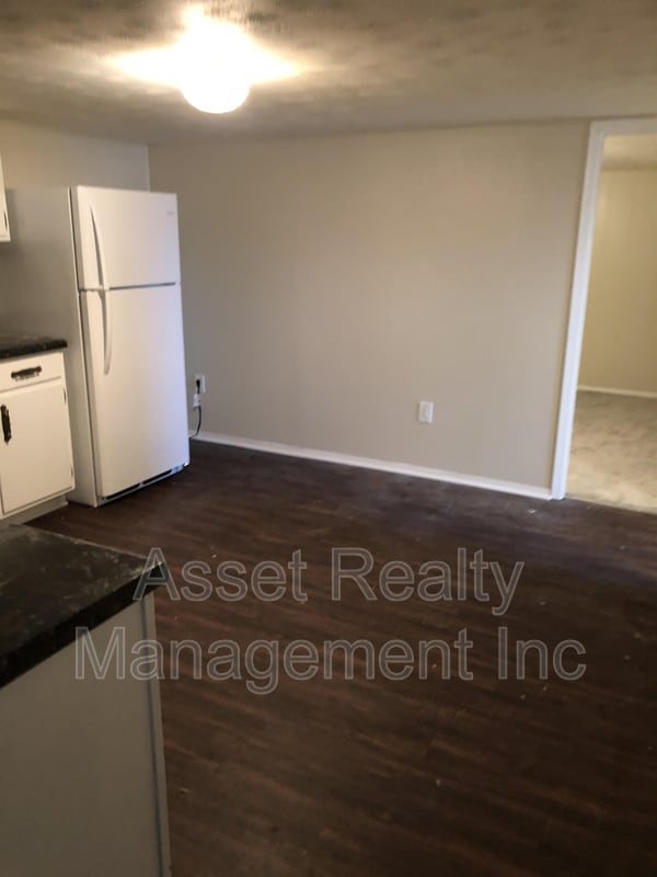 Building Photo - 218 Britton Dr