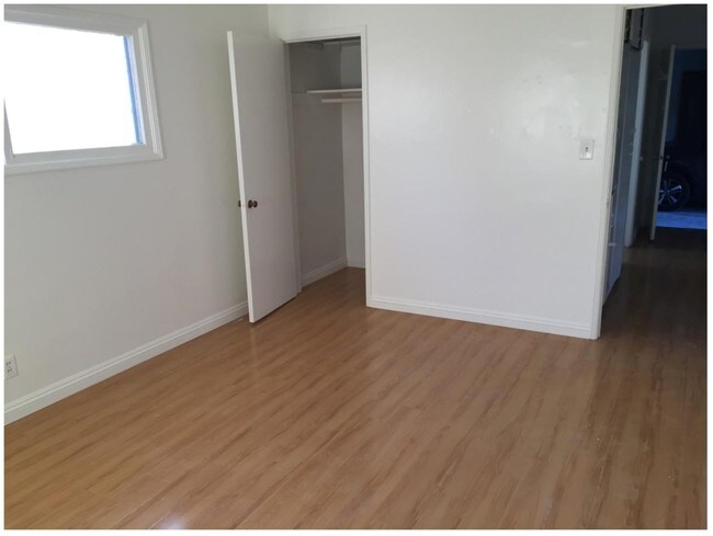 Building Photo - 515 N Nicholson Ave