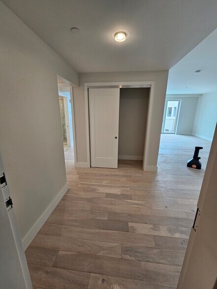 Entry Area - 383 Commercial St