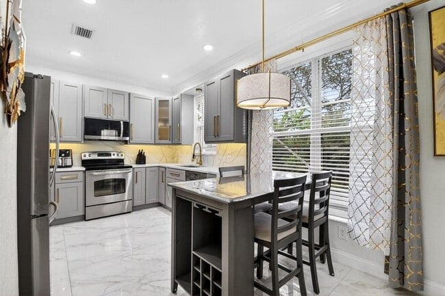 Building Photo - 5029 Starblaze Dr