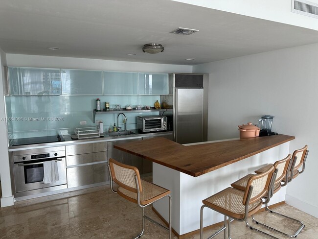 Building Photo - 1040 Biscayne Blvd