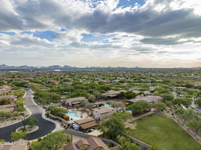 Building Photo - 18127 N 98th Way