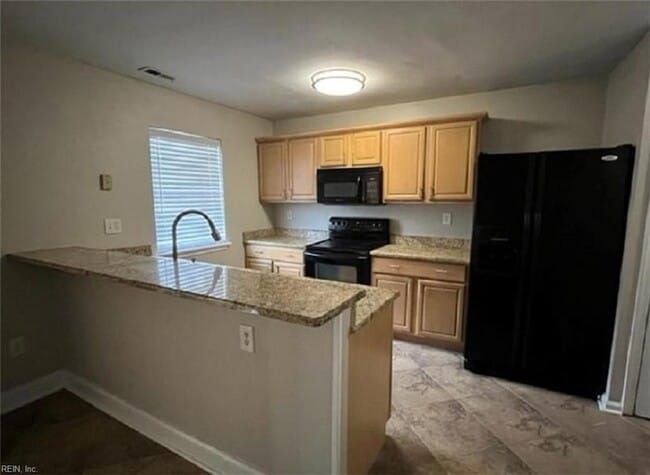 Building Photo - 315 Ferdinand Cir