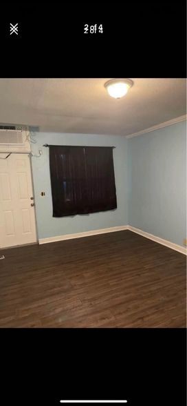 Building Photo - 570 34th St N