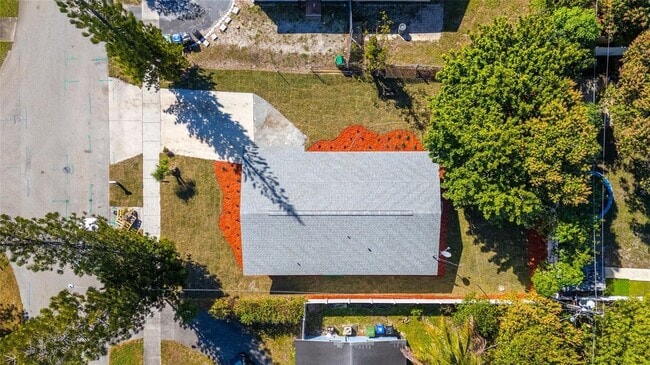 Building Photo - 2171 NW 29th Ave