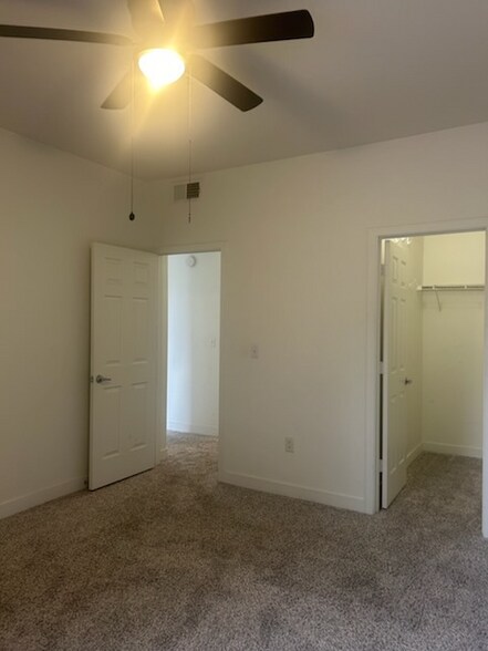 Building Photo - 11375 E Sahuaro Dr