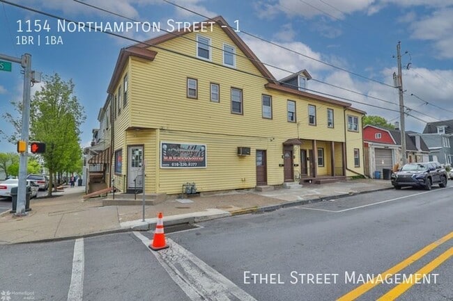 Building Photo - 1154 Northampton St
