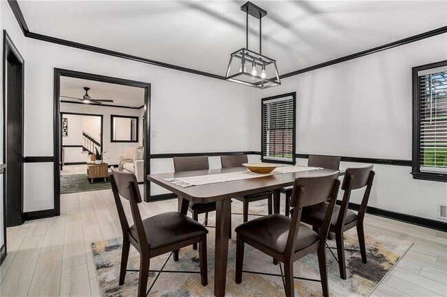 Building Photo - 788 Sherwood Rd N W