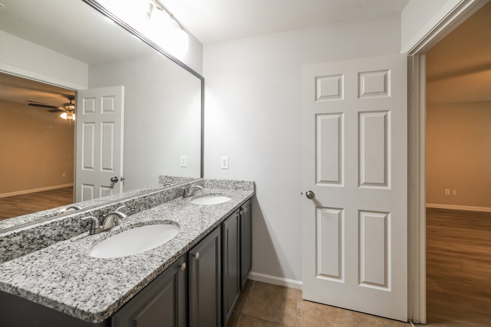 Building Photo - 50 Brookview Dr