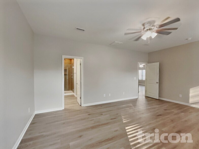 Building Photo - 75 Stratford Dr