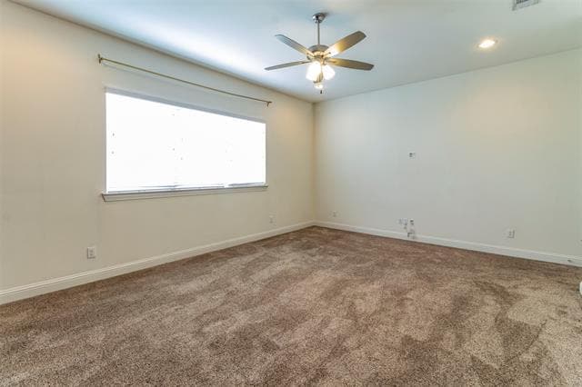 Building Photo - 404 Templeton Dr