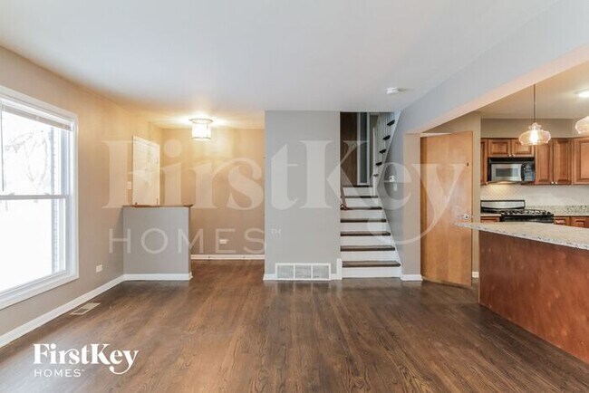 Building Photo - 18344 Aberdeen St