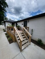 Building Photo - 1512A Sweetbriar Ave