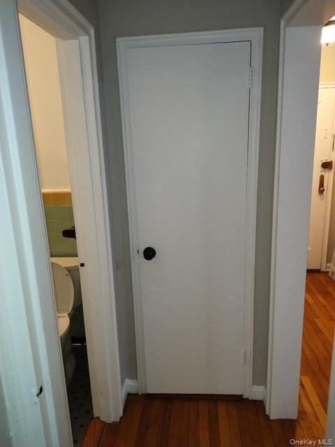 Building Photo - 320 S Broadway