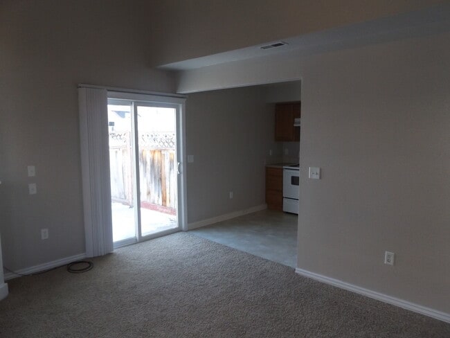 Building Photo - Beautiful Open Floor Plan Featuring Two Be...
