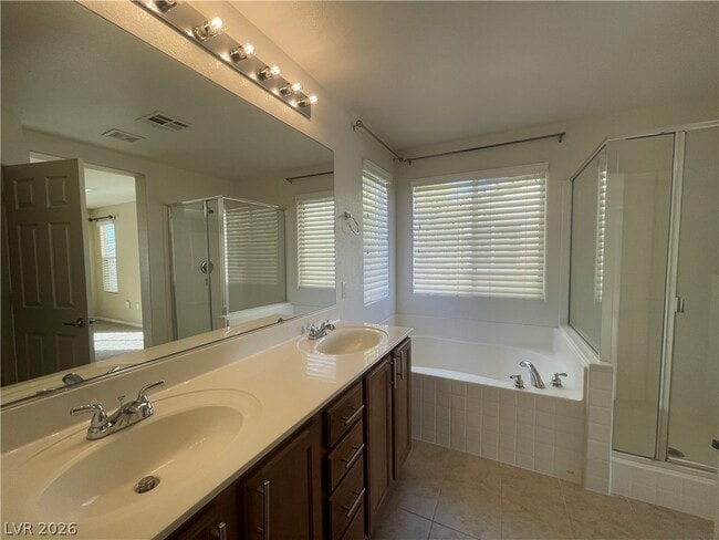 Building Photo - 2412 Briggsdale Avenue