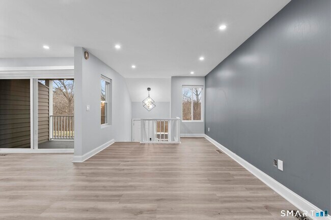 Building Photo - 133 Peddlers Dr