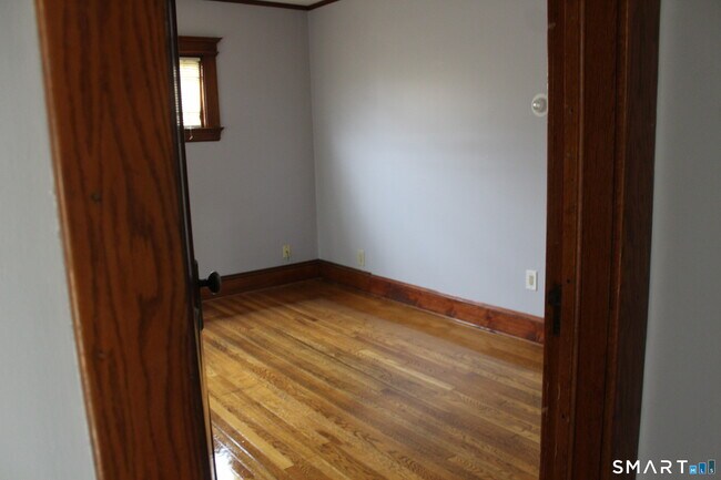 Building Photo - 45 Grandview Terrace