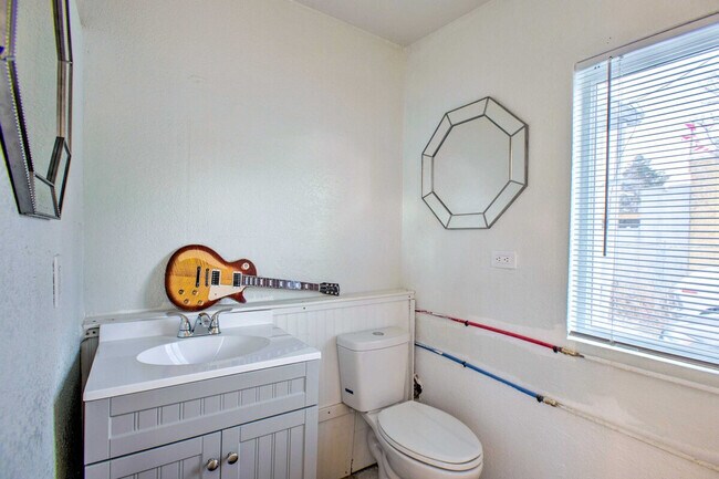 Building Photo - 3976 Utica St