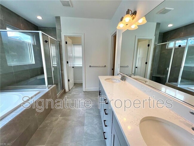 Building Photo - 309 Cairns Rd