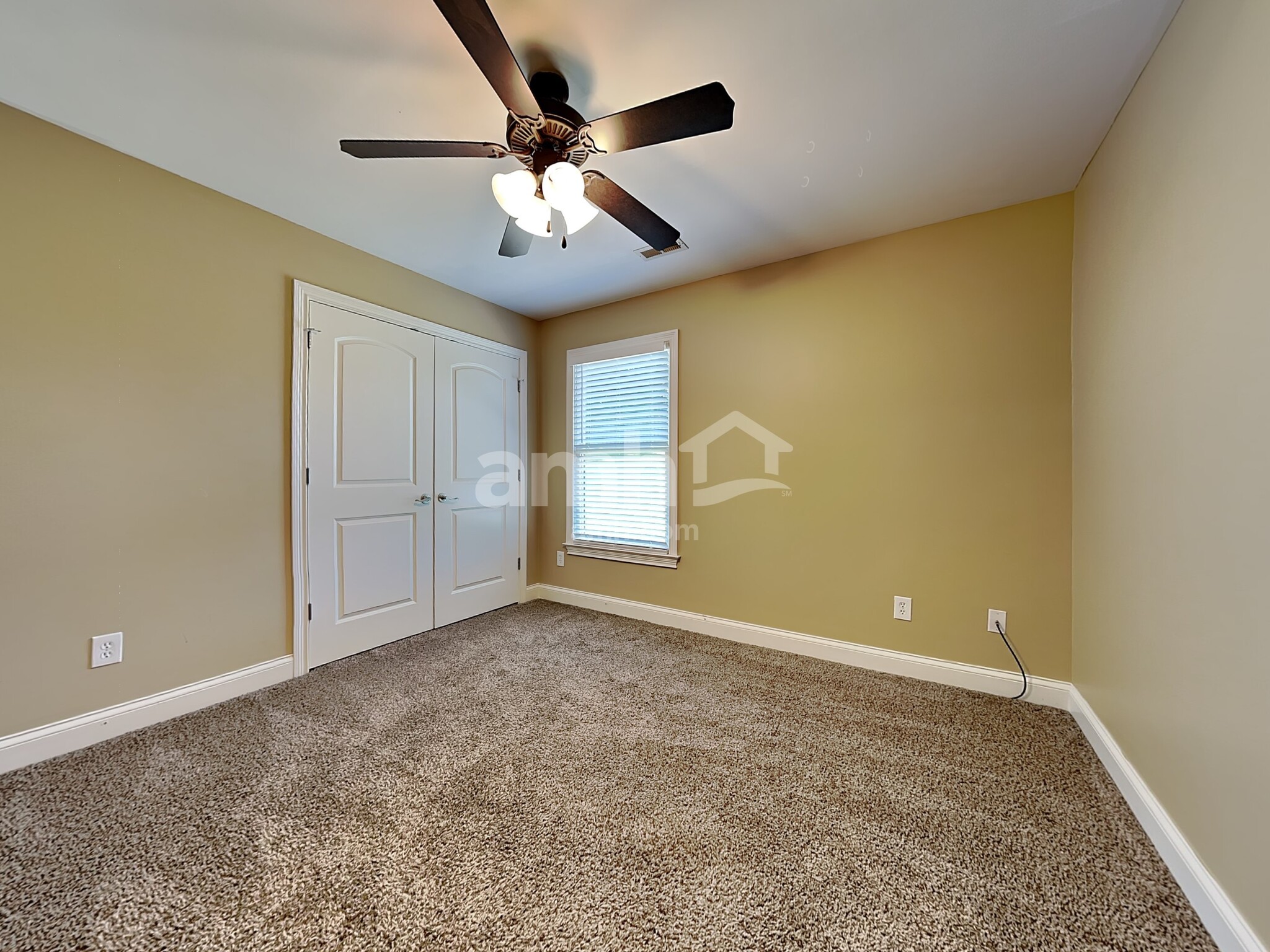 Building Photo - 7807 Chipmunk Ln