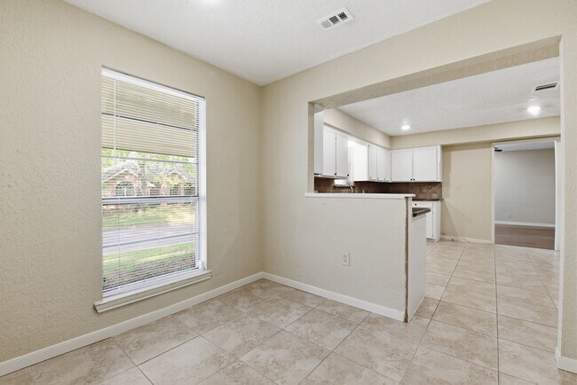 Building Photo - 9052 Zapata Way