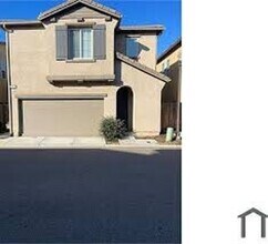 Building Photo - Beautiful 3 bedroom / 2.5 Bathroom for ren...