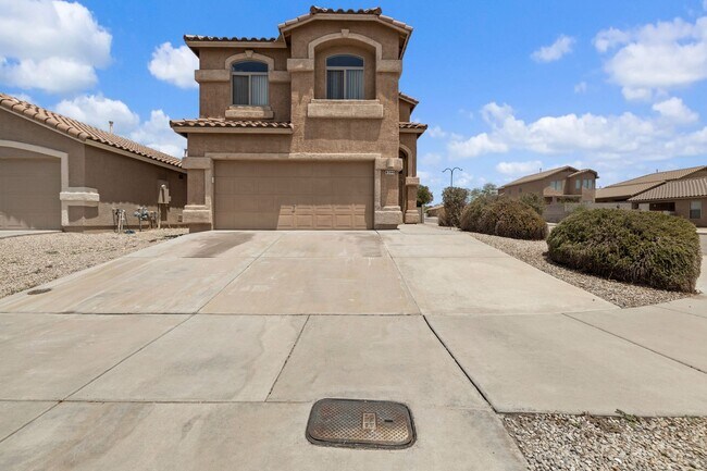 Primary Photo - Nice Two-Story Family Home In Rita Ranch w...