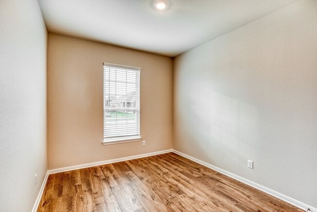 Building Photo - 7511 Tipton Meadow Way