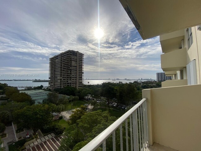 Building Photo - 11111 Biscayne Blvd
