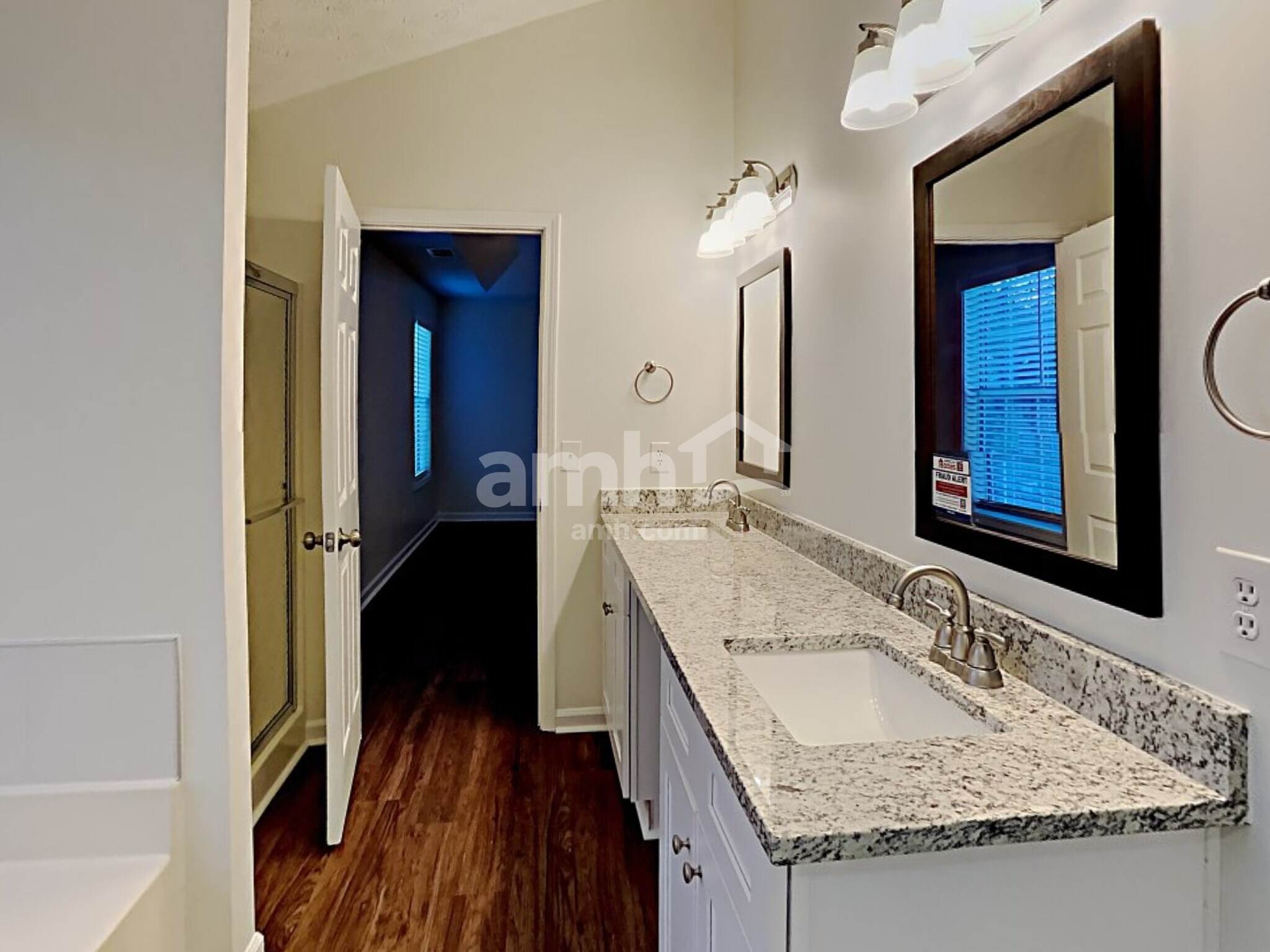 Building Photo - 2760 Woodbine Hill Way