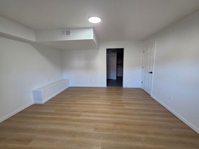 Building Photo - Fully Rehabbed 3 bedroom 2 bathroom house ...