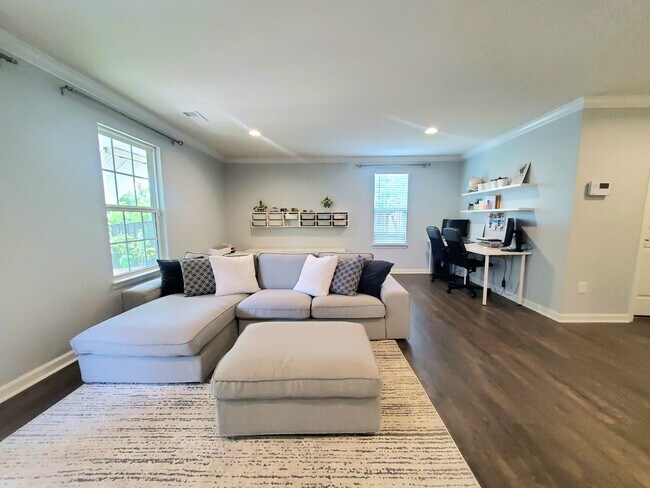 Building Photo - 7709 Milton Cir