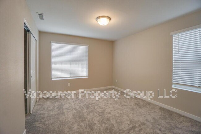 Building Photo - 721 NW 178th Wy