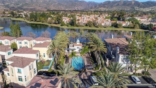 Building Photo - 225 Montana Del Lago Dr