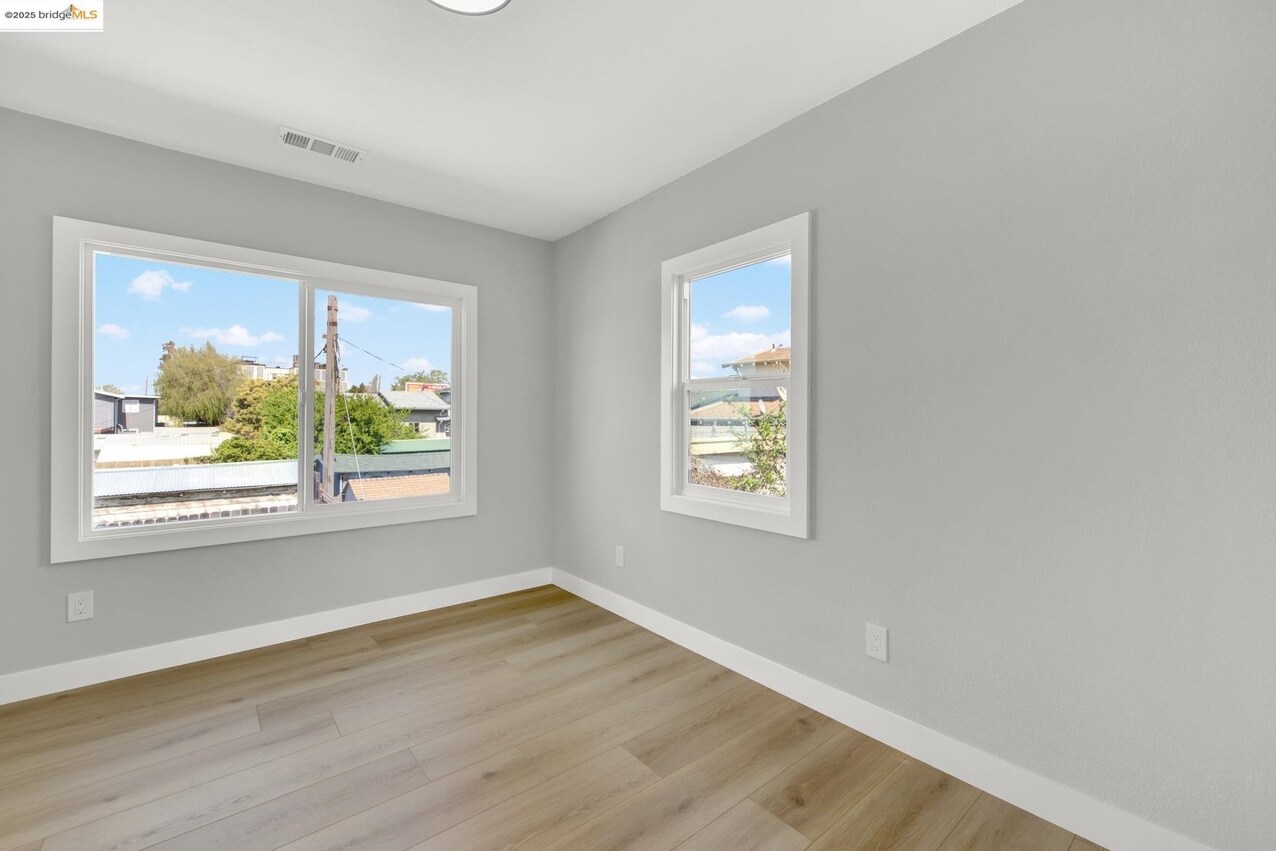 Living Room - 1120 59th St