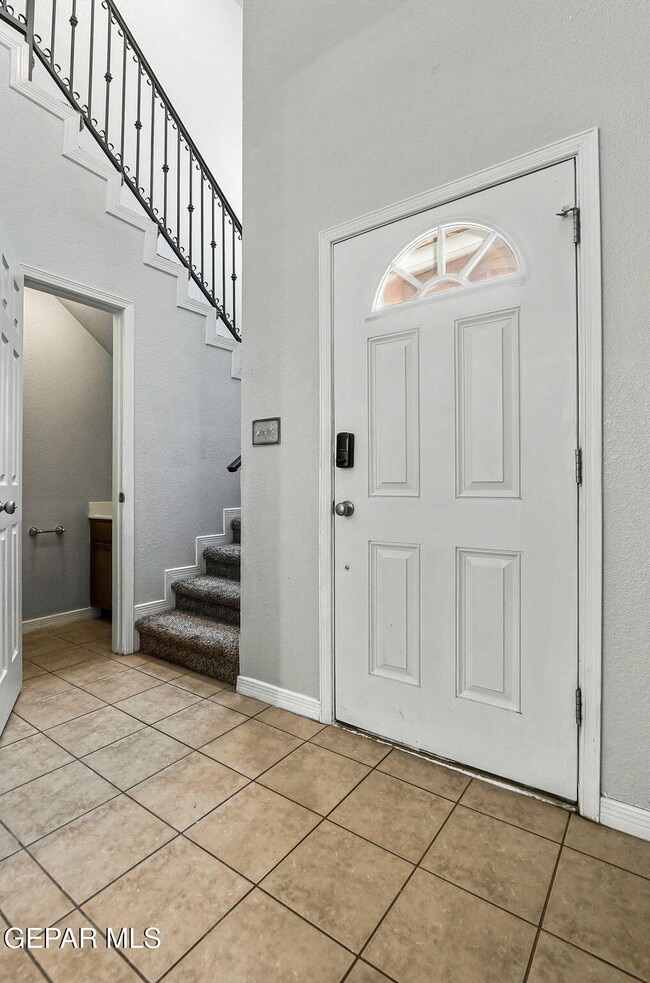 Building Photo - 3150 N Yarbrough Dr